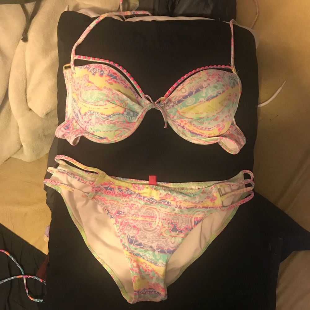 Bikini LARGE BOTTOM 34C TOP